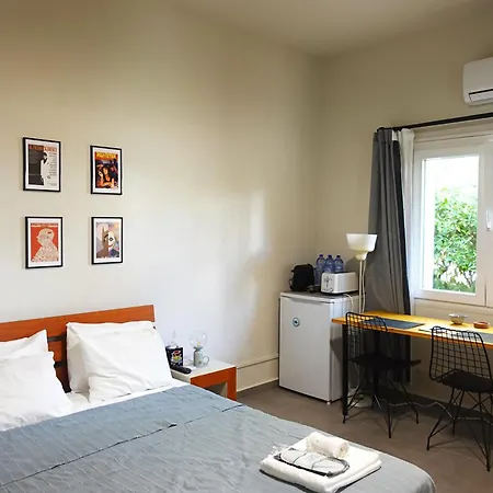 Under The Palms 3* Nikosia