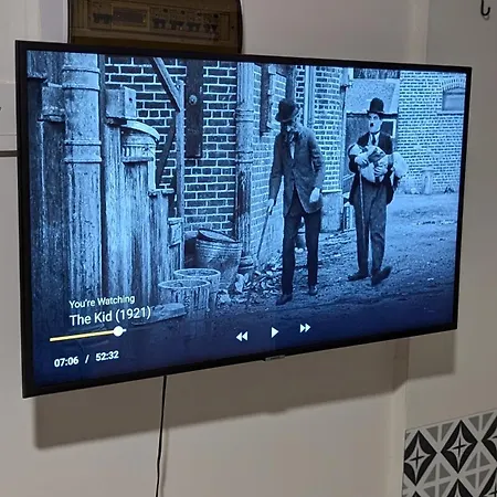 Pensionat Under The Palms 3*