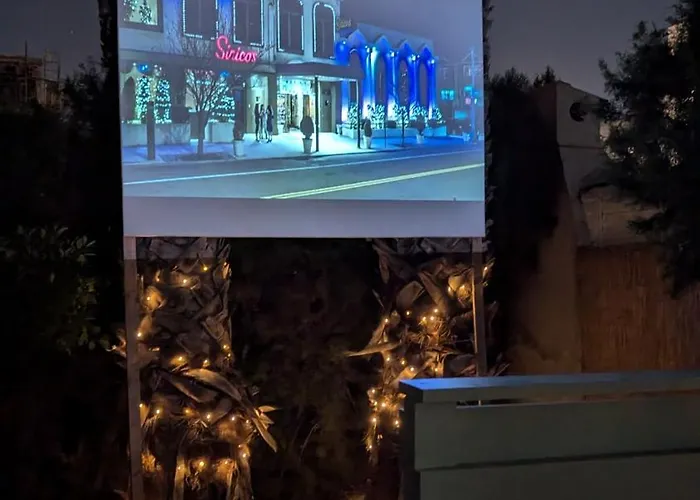 Under The Palms Gasthuis 3*