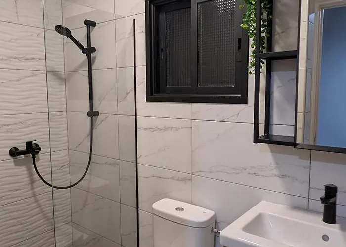 Under The Palms Gasthuis Nicosia