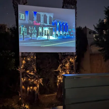 Under The Palms Gæstehus 3*