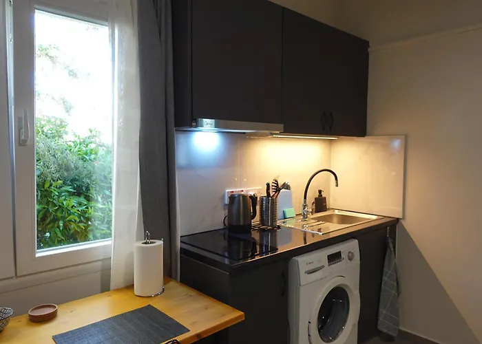 Under The Palms Penzion 3*