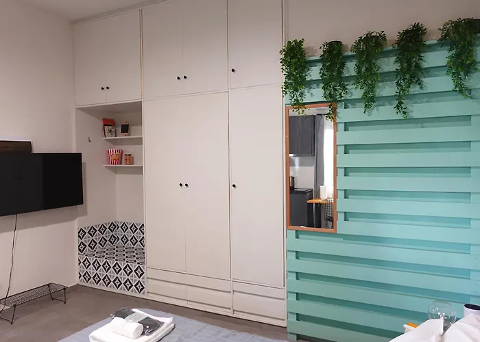 Penzion Under The Palms 3*